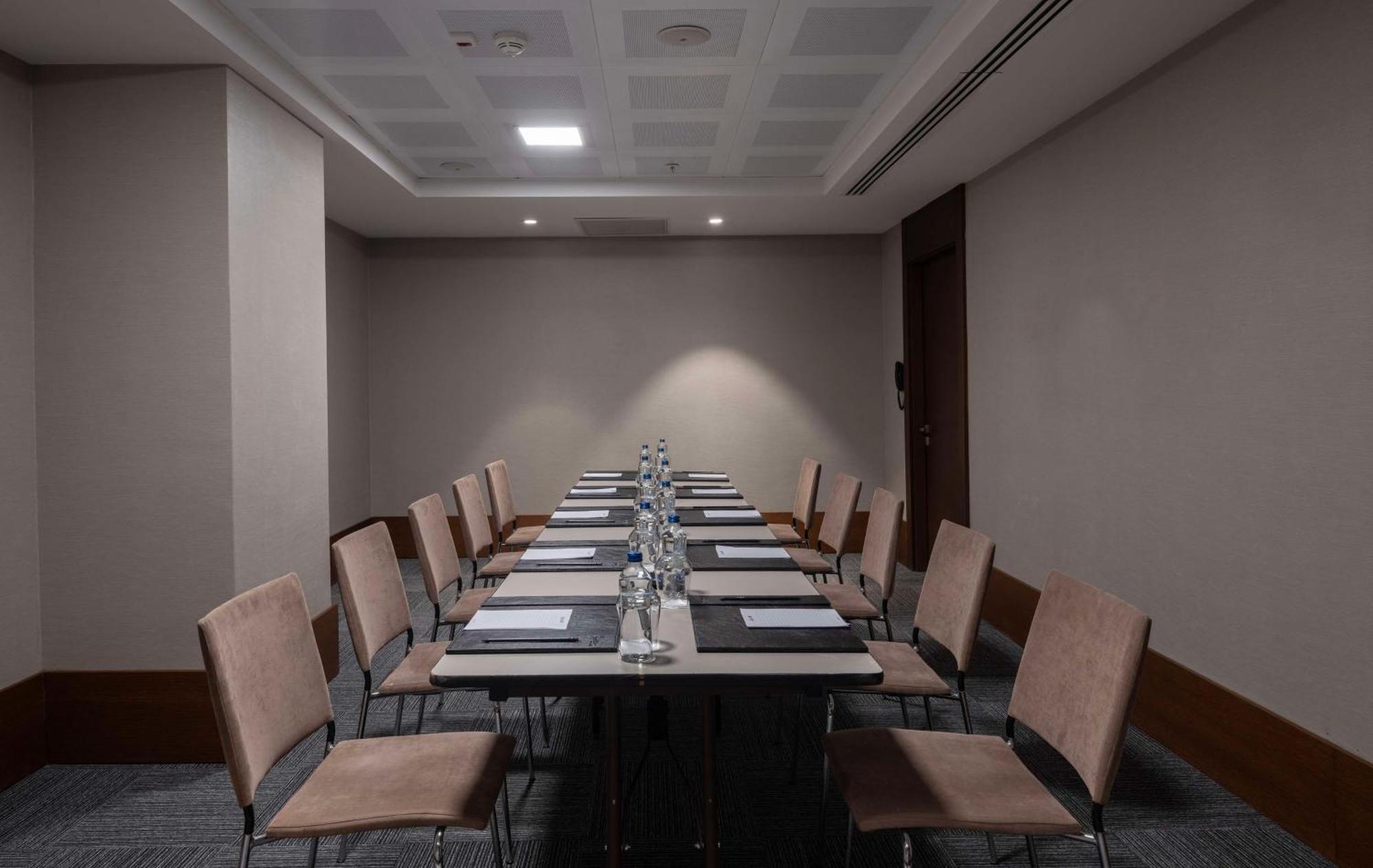 Radisson Blu Cankaya מלון 5*