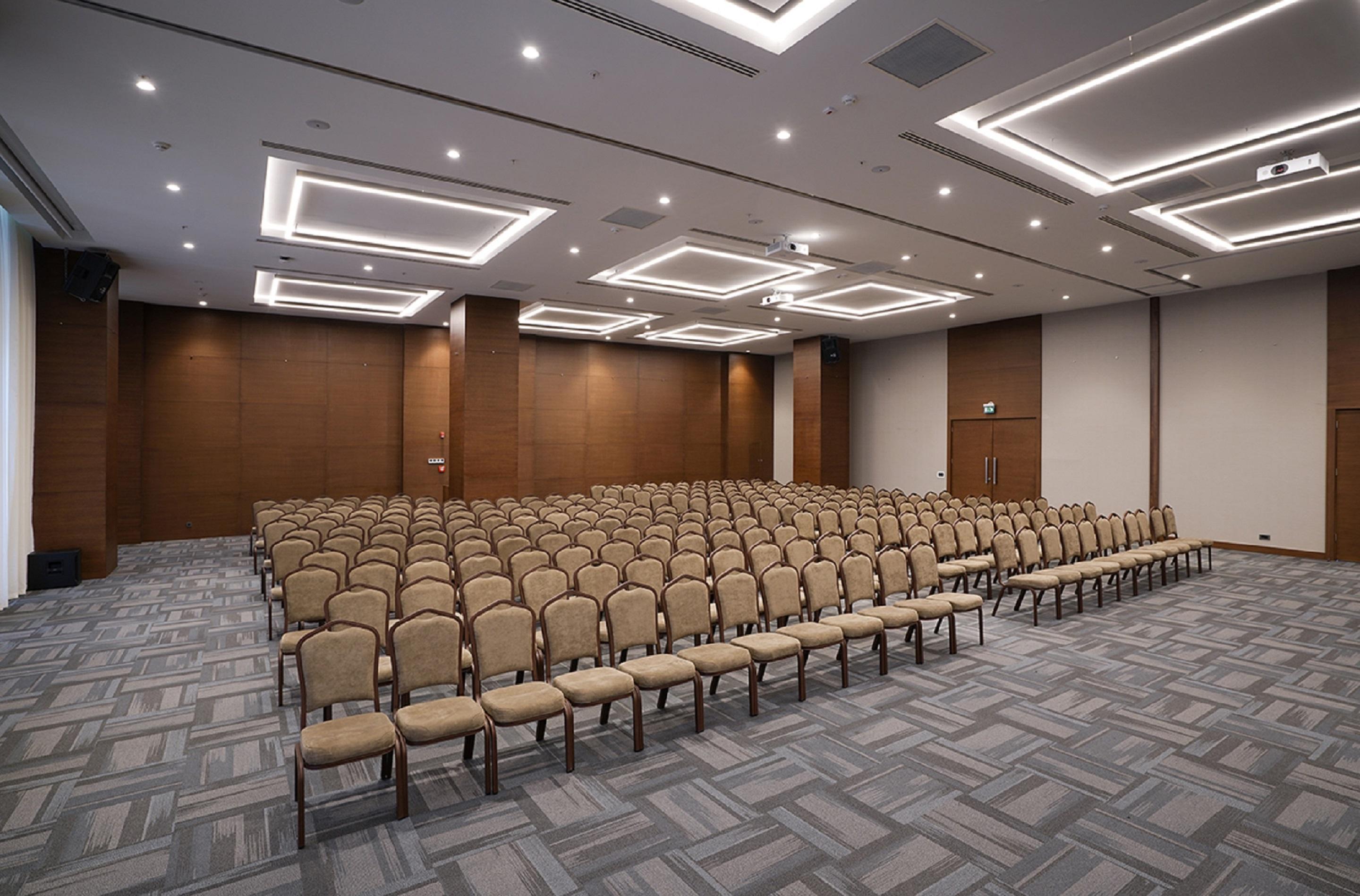 Hotel Radisson Blu Cankaya 5*